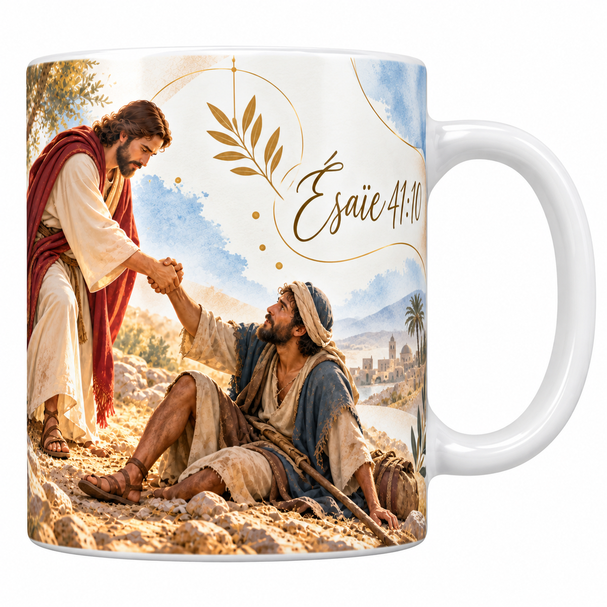 Mug céramique blanche 330 ml illustré d'une main qui en relève une autre, un homme assis à terre avec son bâton de marche et son baluchon, les collines et une ville au loin, avec la référence Ésaïe 41:10 en lettres dorées