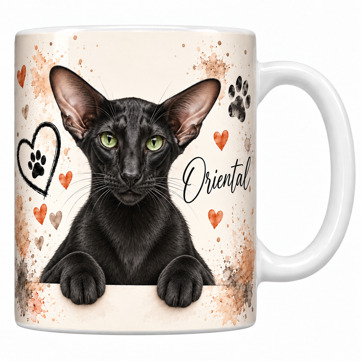 Mug blanc céramique imprimé d'un oriental noir au poil ras lustré et aux oreilles démesurées en buste sur fond crème éclaboussé d'aquarelle, coeur au trait, empreintes de pattes et nom en cursive noire