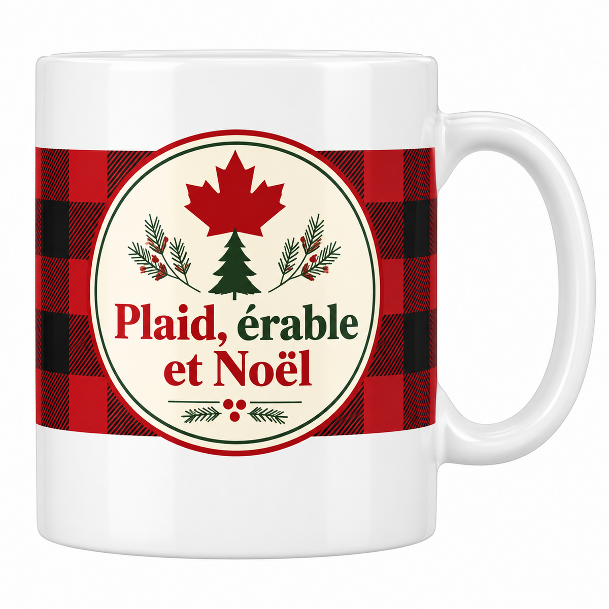 Mug blanc céramique Noël québécois « Plaid, érable et Noël » : le célèbre motif à carreaux rouge et noir du bûcheron, avec un médaillon crème orné d'une feuille d'érable et d'un petit sapin