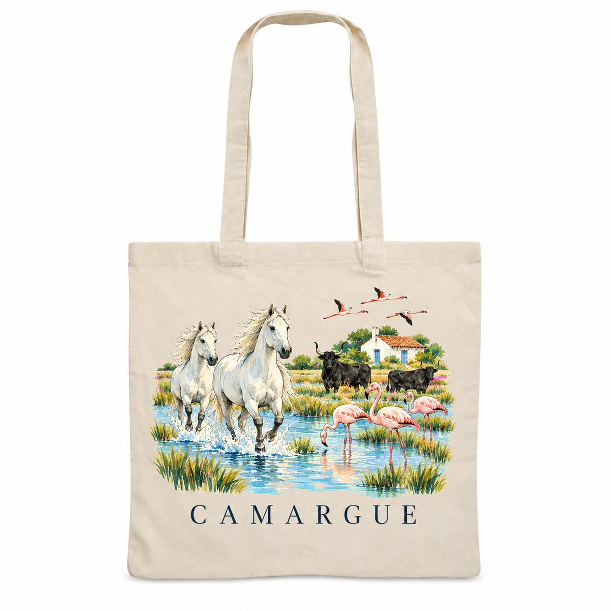 Tote bag Camargue Essentiel, sac plat en coton naturel 140 g/m² de 38 × 42 cm, illustration aquarelle des chevaux blancs, des taureaux noirs et des flamants roses