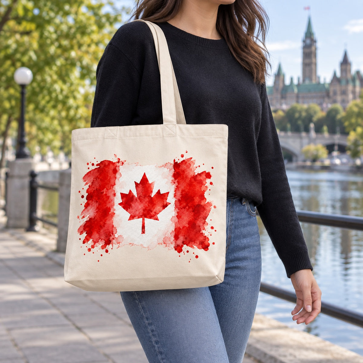Tote bag Drapeau du Canada Premium porté à l'épaule