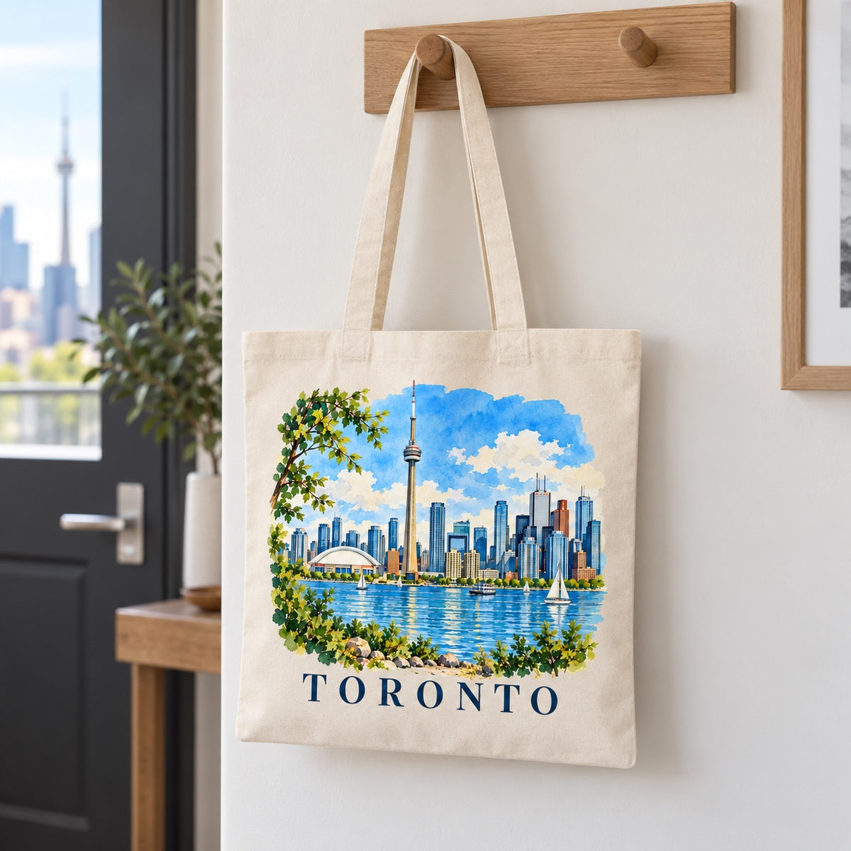 Tote bag Toronto Essentiel suspendu à une patère
