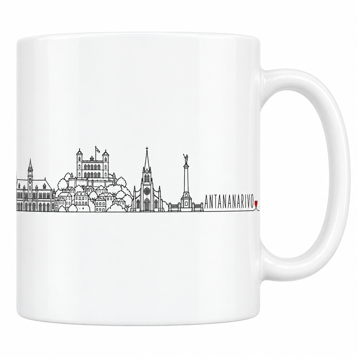 Mug blanc en céramique 330 ml illustré du skyline d'Antananarivo au trait noir : hôtel de ville à tour-horloge, maisons de brique en cascade, Rova sur sa colline et cathédrale