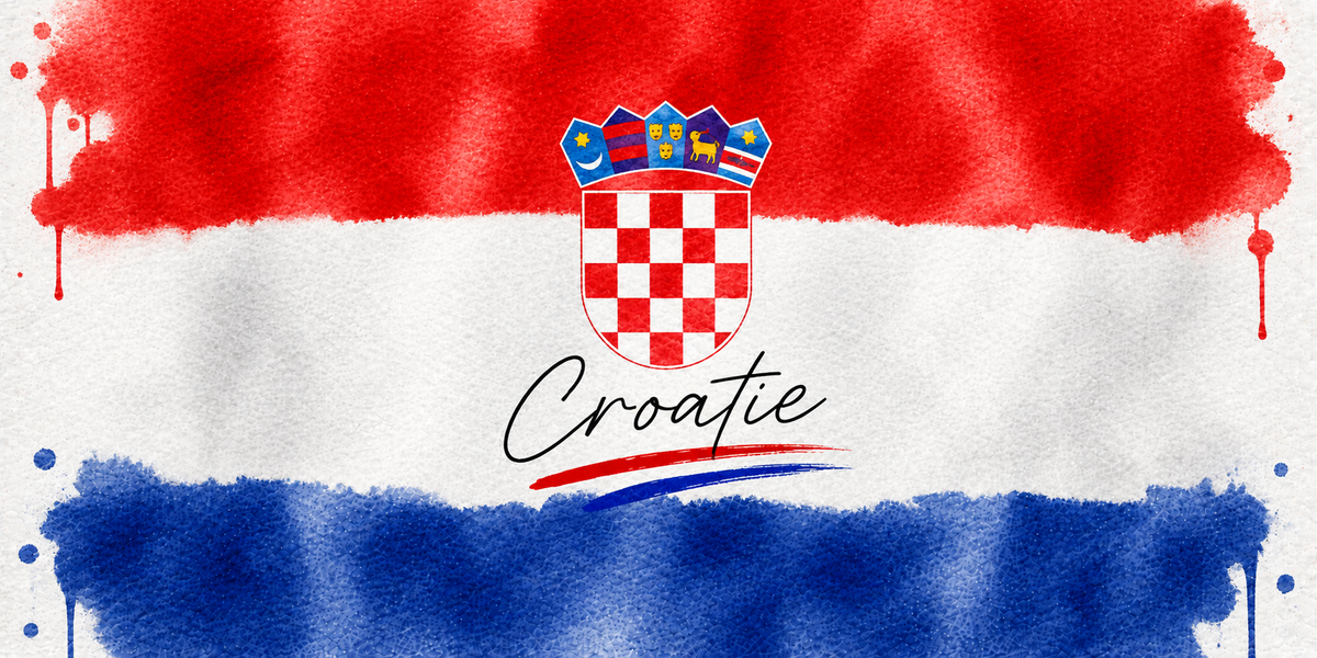 Design du mug Drapeau Croatie : tricolore aquarelle, blason damier rouge et blanc aux cinq écussons