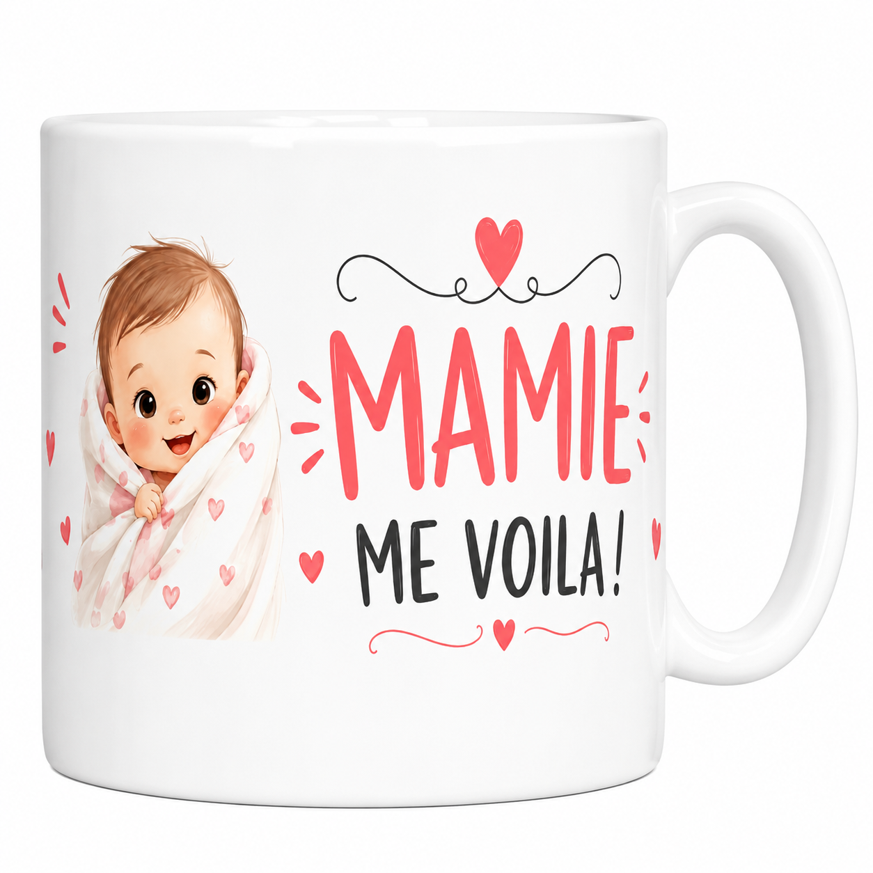 Mug Mamie me voilà en céramique blanche, bébé aquarelle emmailloté et petits cœurs roses
