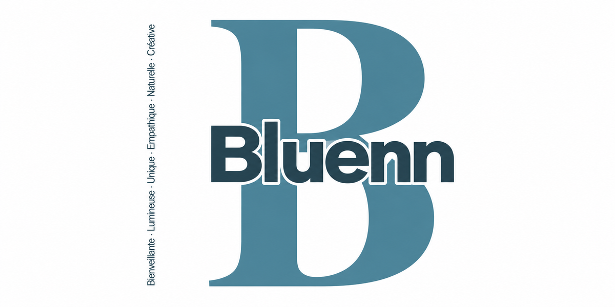 Visuel à plat du mug prénom Bluenn : initiale B pleine hauteur, prénom Bluenn centré et ligne verticale « Bienveillante · Lumineuse · Unique · Empathique · Naturelle · Créative »