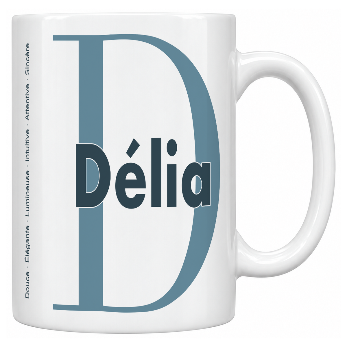 Mug blanc céramique 330 ml prénom Délia : grande initiale D, prénom Délia en lettres bold et six qualités verticales sur le côté