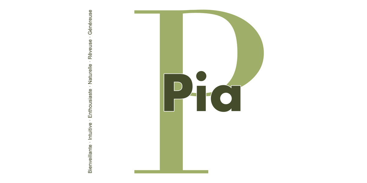 Visuel à plat du mug prénom Pia : initiale P pleine hauteur, prénom Pia centré et ligne verticale « Bienveillante · Intuitive · Enthousiaste · Naturelle · Rêveuse · Généreuse »