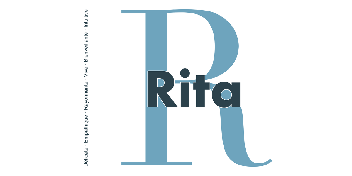 Visuel à plat du mug prénom Rita : initiale R pleine hauteur, prénom Rita centré et ligne verticale « Délicate · Empathique · Rayonnante · Vive · Bienveillante · Intuitive »