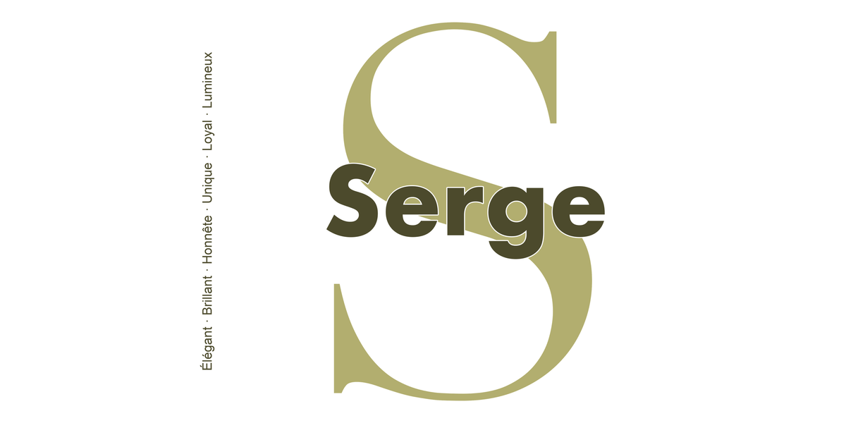 Visuel à plat du mug prénom Serge : initiale S pleine hauteur, prénom Serge centré et ligne verticale « Élégant · Brillant · Honnête · Unique · Loyal · Lumineux »