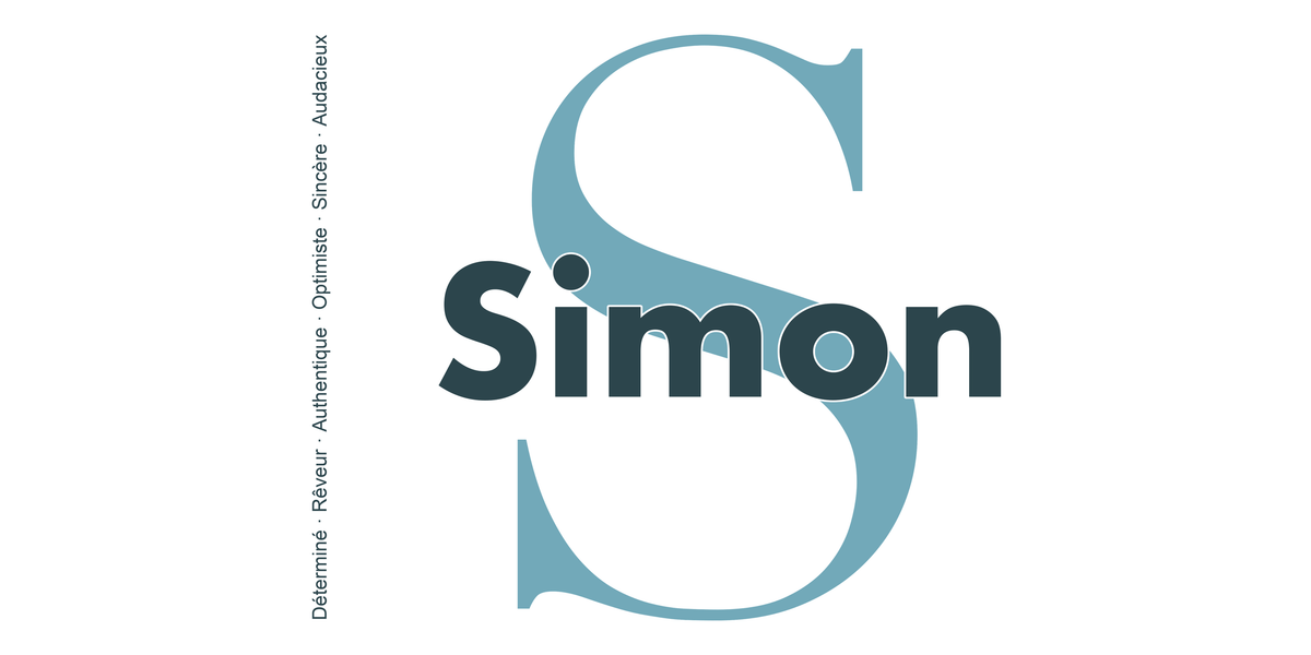 Visuel à plat du mug prénom Simon : initiale S pleine hauteur, prénom Simon centré et ligne verticale « Déterminé · Rêveur · Authentique · Optimiste · Sincère · Audacieux »