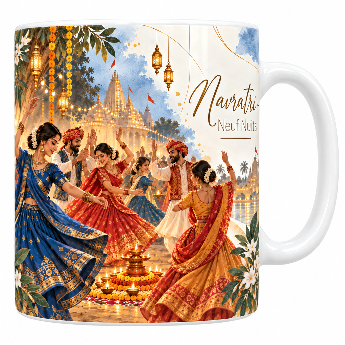 Mug céramique blanche 330 ml illustré de Navratri à l'aquarelle, une ronde de danseuses en lehenga coloré et de danseurs en turban autour d'une lampe à huile, un rangoli de fleurs orange et de lampes allumées, le temple illuminé au fond et le titre Navratri - Neuf Nuits en lettres dorées