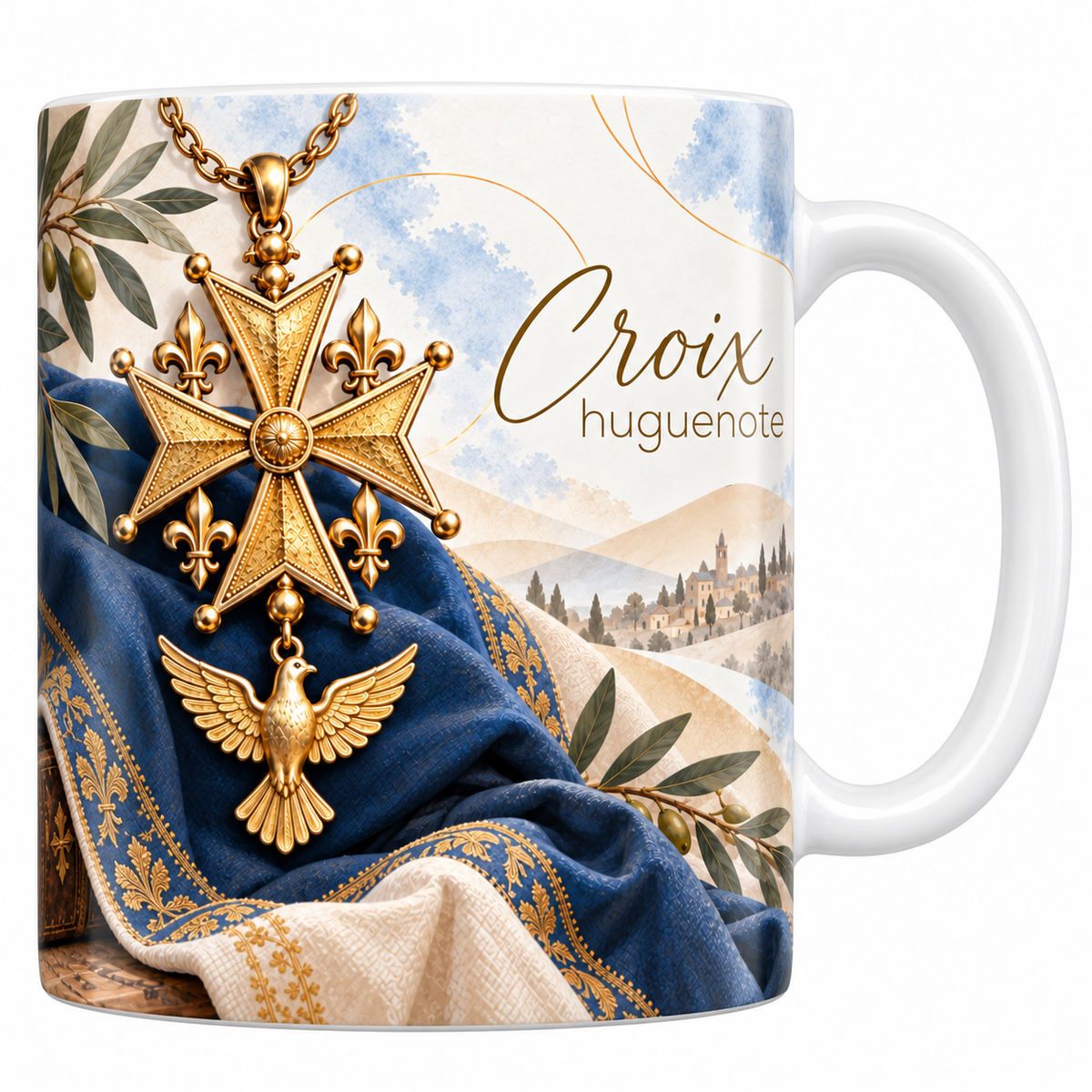Mug céramique blanche 330 ml illustré d'une croix huguenote d'or, huit pointes et quatre fleurs de lys, la colombe suspendue dessous, posée sur une étoffe bleue brodée d'or près d'une bible reliée, avec le titre Croix huguenote en lettres dorées