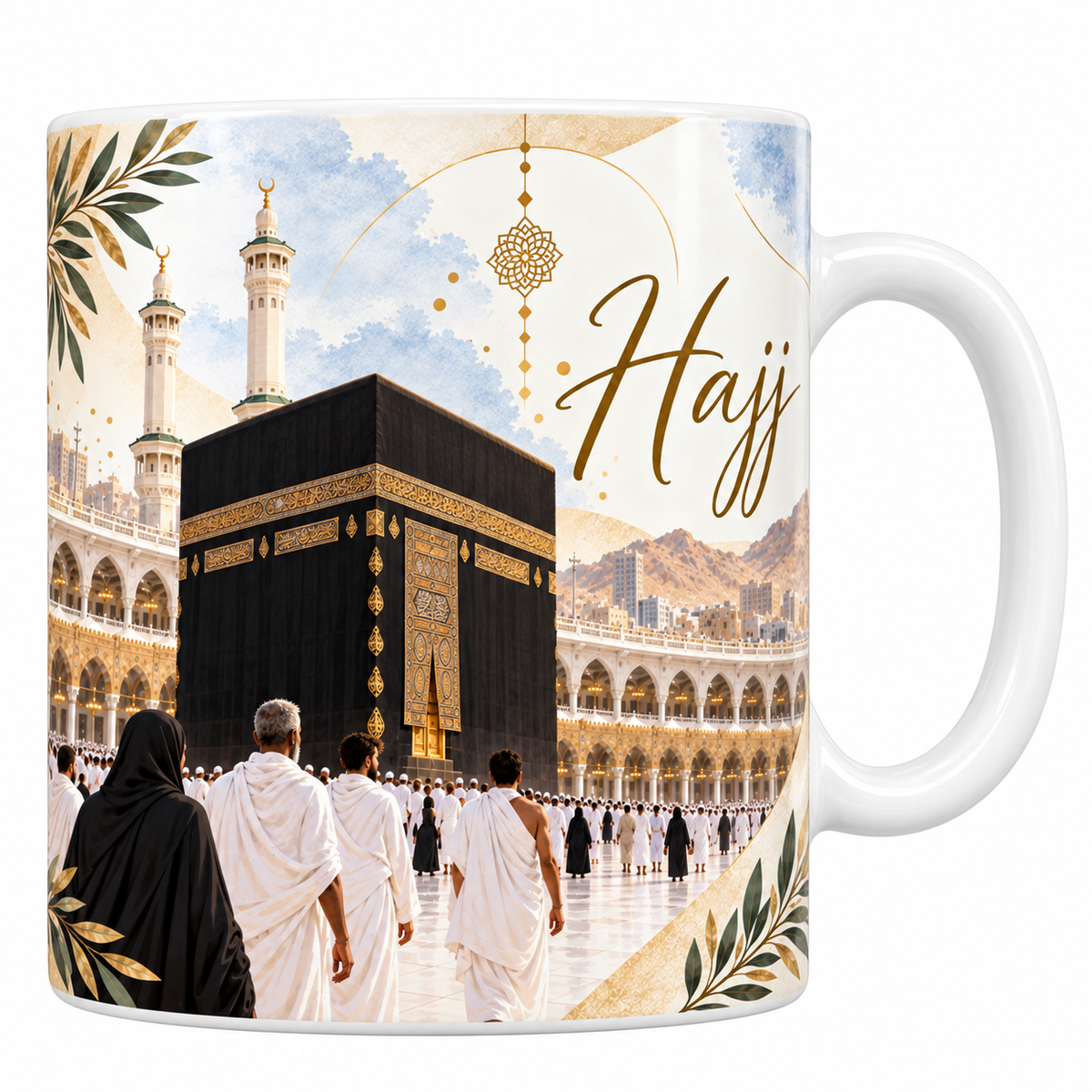 Mug céramique blanche 330 ml illustré de la Kaaba drapée de sa tenture noire à bandeau doré au centre de la cour de la Grande Mosquée, entourée de pèlerins en blanc, avec le mot Hajj en lettres dorées