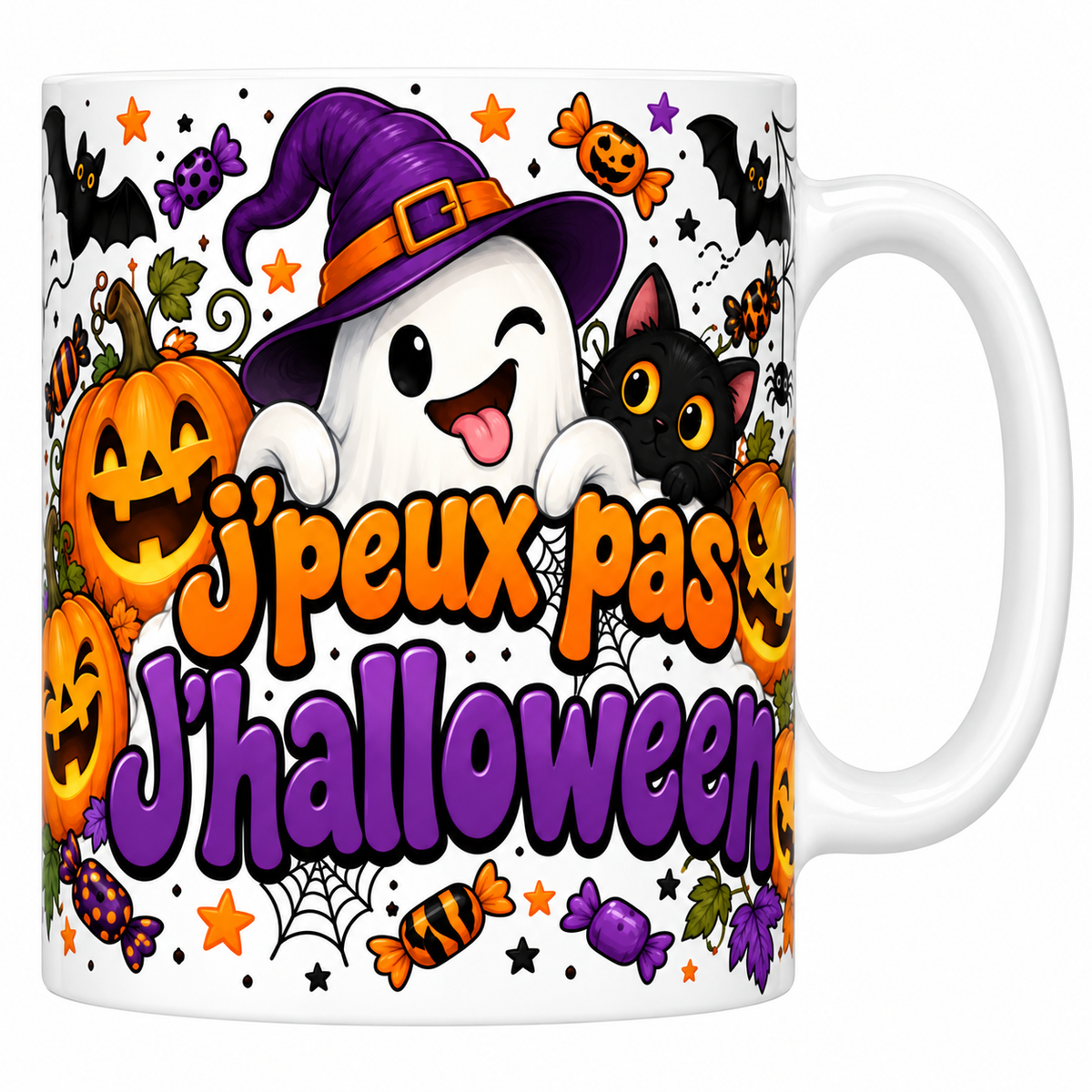 Mug blanc céramique imprimé du slogan J'peux pas J'halloween en lettres orange et violettes, fantôme en chapeau de sorcière, chat noir et citrouilles rieuses