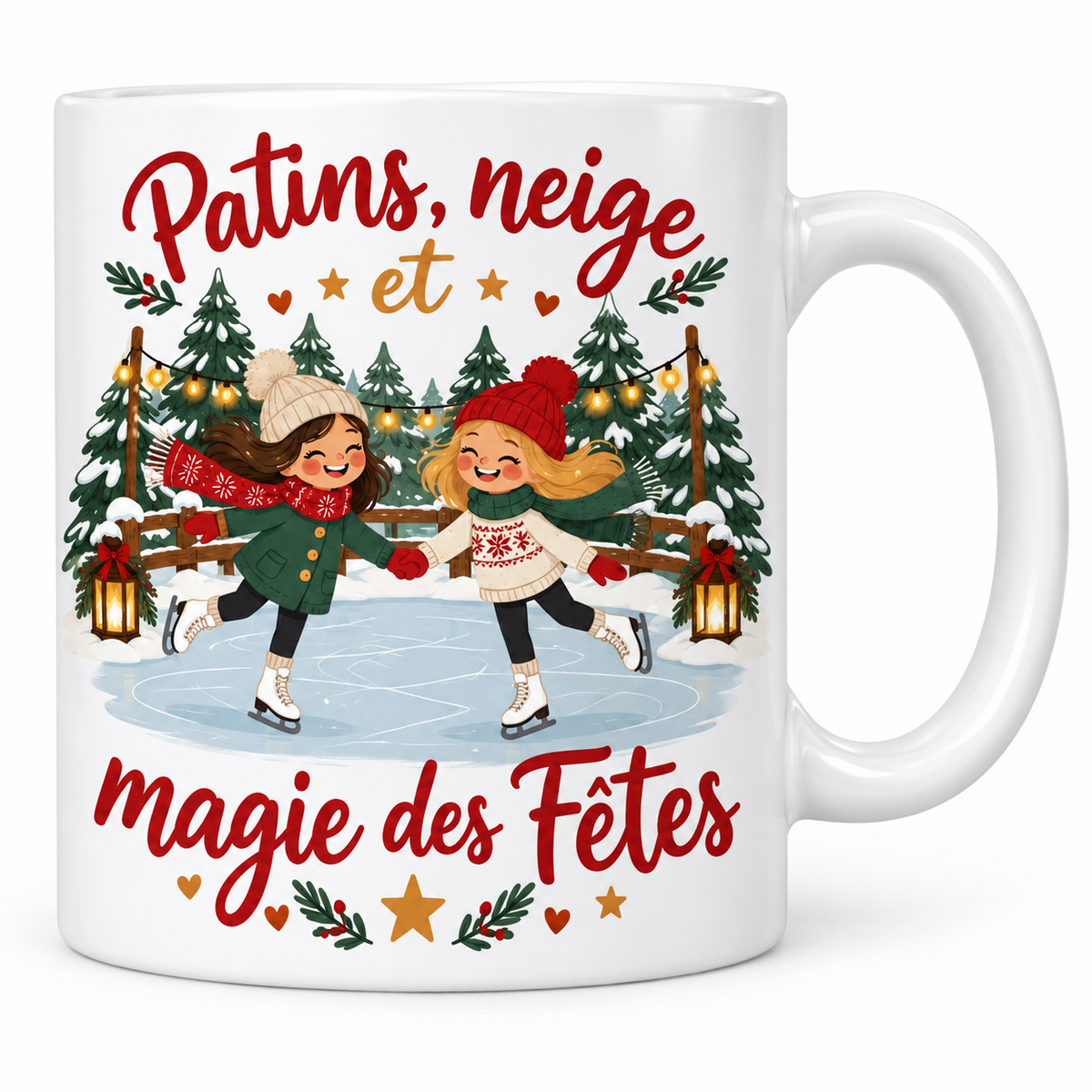 Mug blanc céramique Noël québécois « Patins, neige et magie des Fêtes » : deux amies patinent main dans la main sur une patinoire extérieure entourée de sapins enneigés et de guirlandes lumineuses