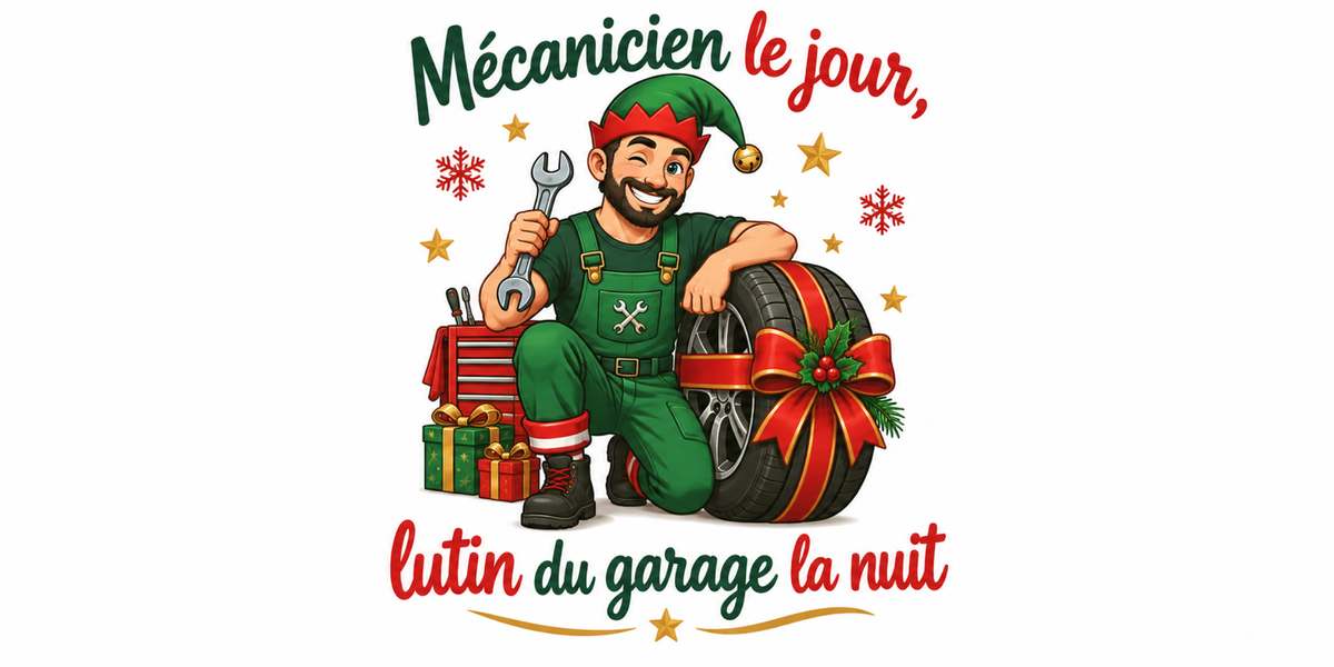 Visuel à plat du mug de Noël « Mécanicien le jour, lutin du garage la nuit », lettrage rouge et vert sapin sur fond blanc