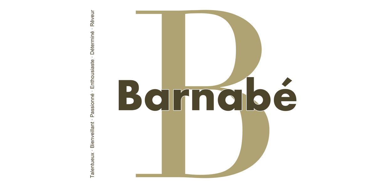 Visuel à plat du mug prénom Barnabé : initiale B pleine hauteur, prénom Barnabé centré et ligne verticale « Talentueux · Bienveillant · Passionné · Enthousiaste · Déterminé · Rêveur »