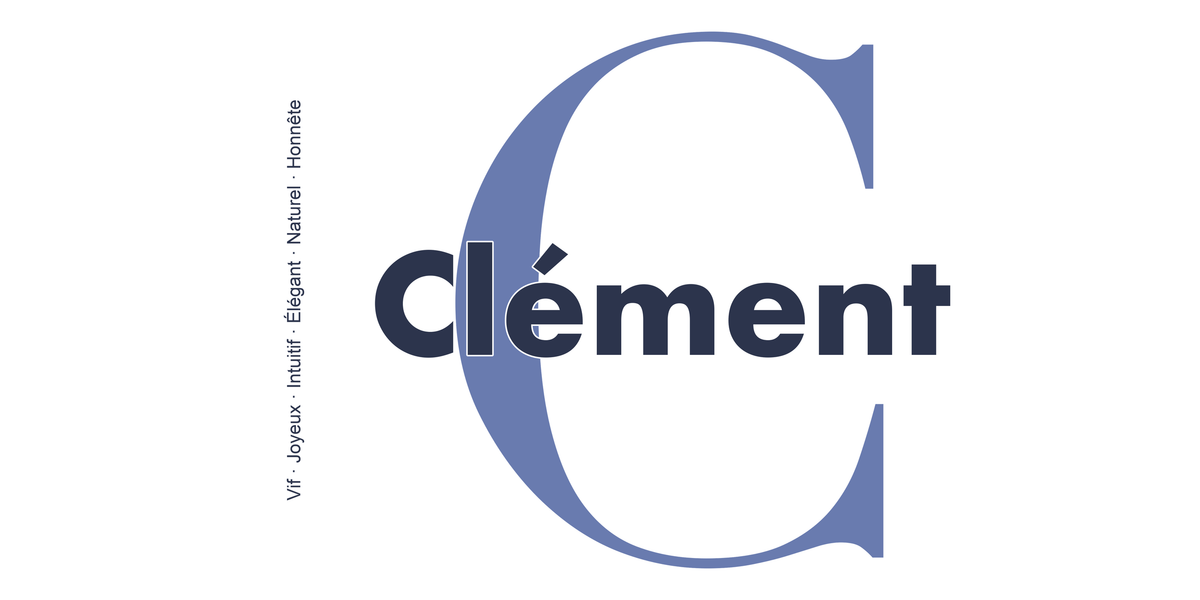 Visuel à plat du mug prénom Clément : initiale C pleine hauteur, prénom Clément centré et ligne verticale « Vif · Joyeux · Intuitif · Élégant · Naturel · Honnête »