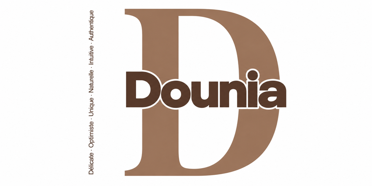 Visuel à plat du mug prénom Dounia : initiale D pleine hauteur, prénom Dounia centré et ligne verticale « Délicate · Optimiste · Unique · Naturelle · Intuitive · Authentique »