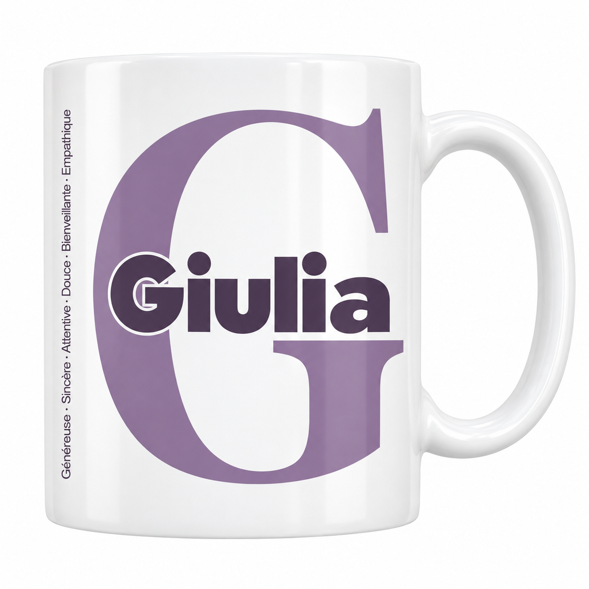 Mug blanc céramique 330 ml prénom Giulia : grande initiale G, prénom Giulia en lettres bold et six qualités verticales sur le côté