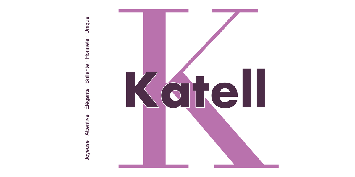 Visuel à plat du mug prénom Katell : initiale K pleine hauteur, prénom Katell centré et ligne verticale « Joyeuse · Attentive · Élégante · Brillante · Honnête · Unique »