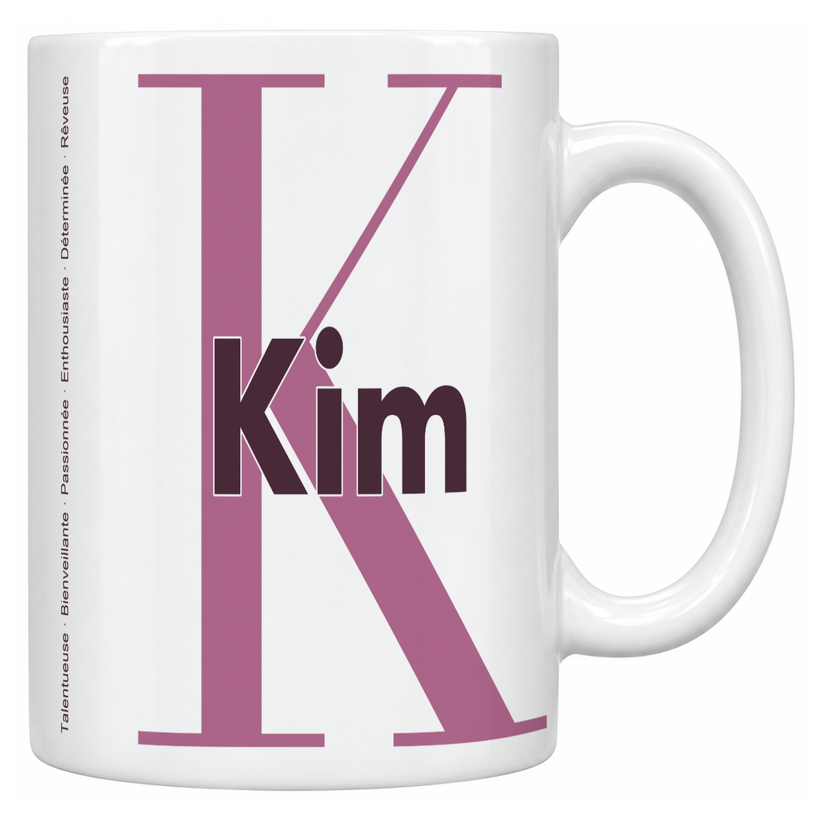 Mug blanc céramique 330 ml prénom Kim : grande initiale K, prénom Kim en lettres bold et six qualités verticales sur le côté