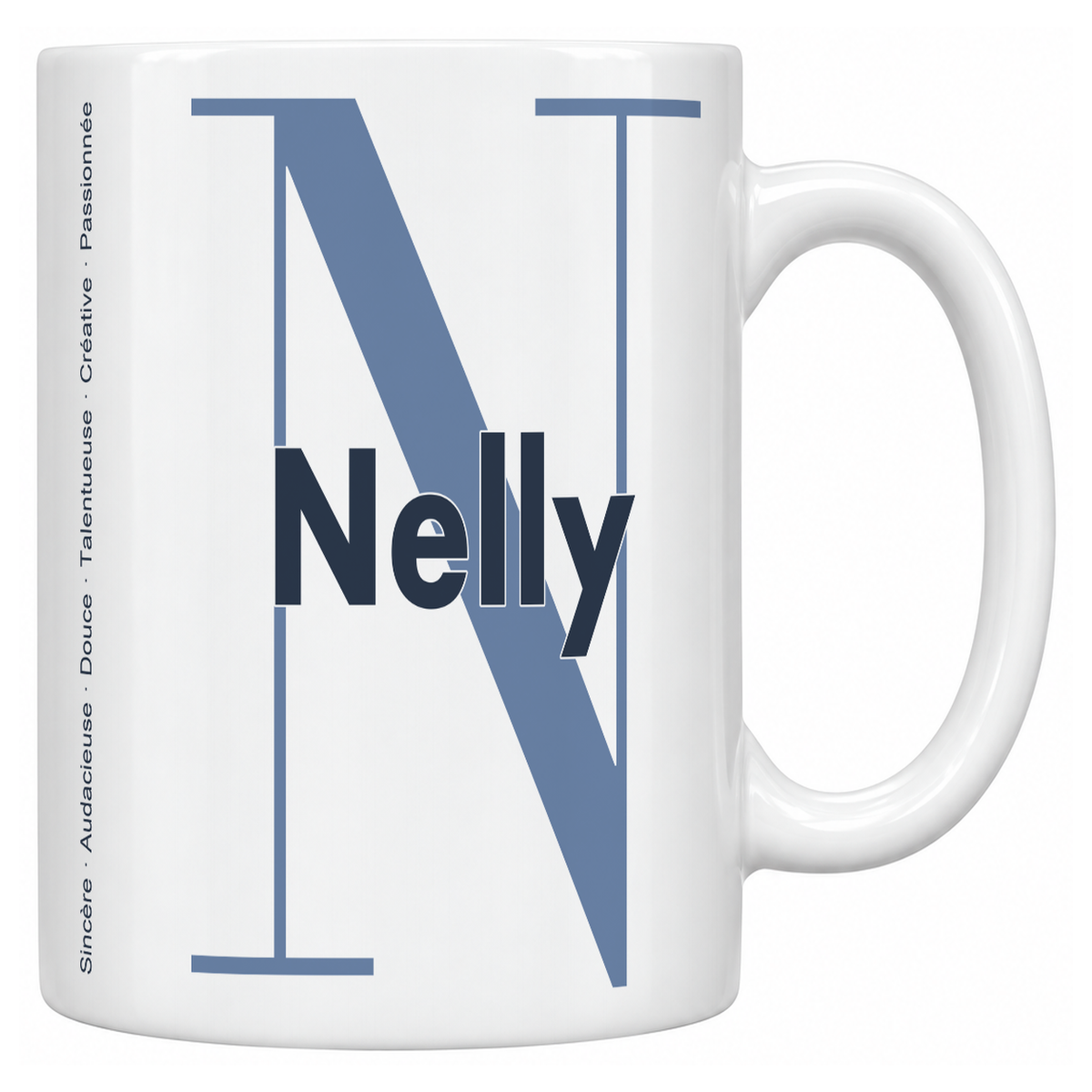 Mug blanc céramique 330 ml prénom Nelly : grande initiale N, prénom Nelly en lettres bold et six qualités verticales sur le côté