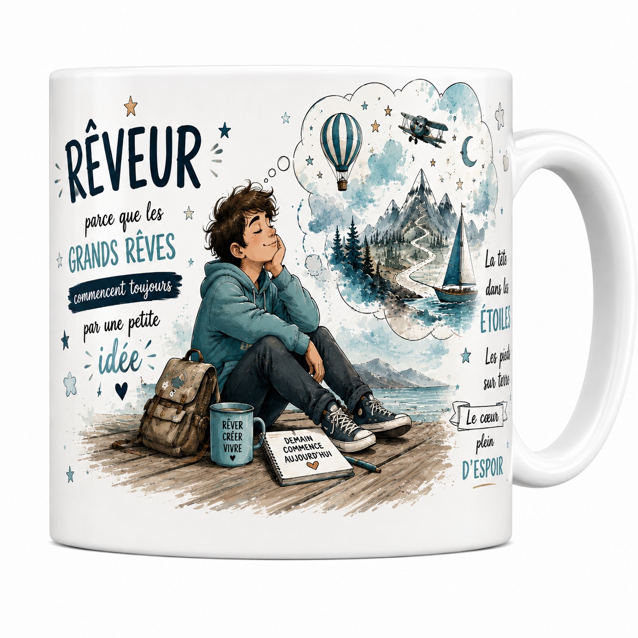 Mug rêveur 330 ml, jeune homme assis sur un ponton, aquarelle bleue au bord du lac