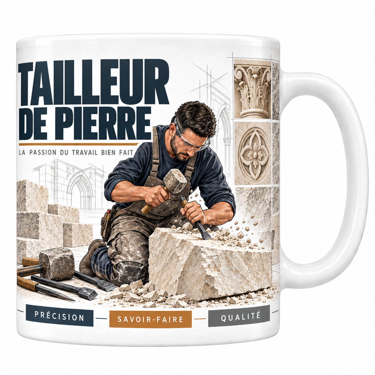 Mug tailleur de pierre en céramique blanche 330 ml, illustration d'un tailleur de pierre à la massette et au ciseau sur un bloc de calcaire, chapiteau sculpté, titre TAILLEUR DE PIERRE bleu marine